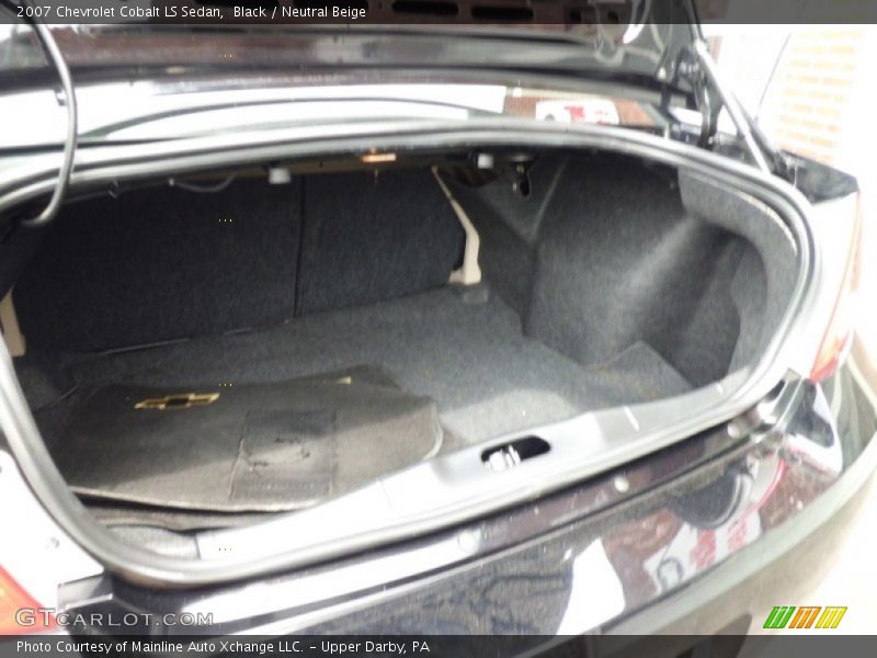 Black / Neutral Beige 2007 Chevrolet Cobalt LS Sedan