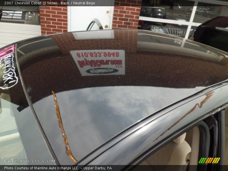 Black / Neutral Beige 2007 Chevrolet Cobalt LS Sedan