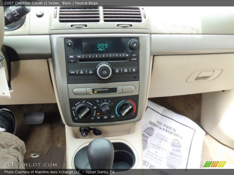 Black / Neutral Beige 2007 Chevrolet Cobalt LS Sedan