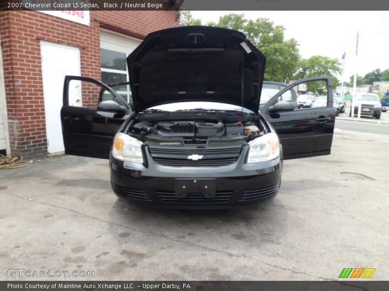 Black / Neutral Beige 2007 Chevrolet Cobalt LS Sedan