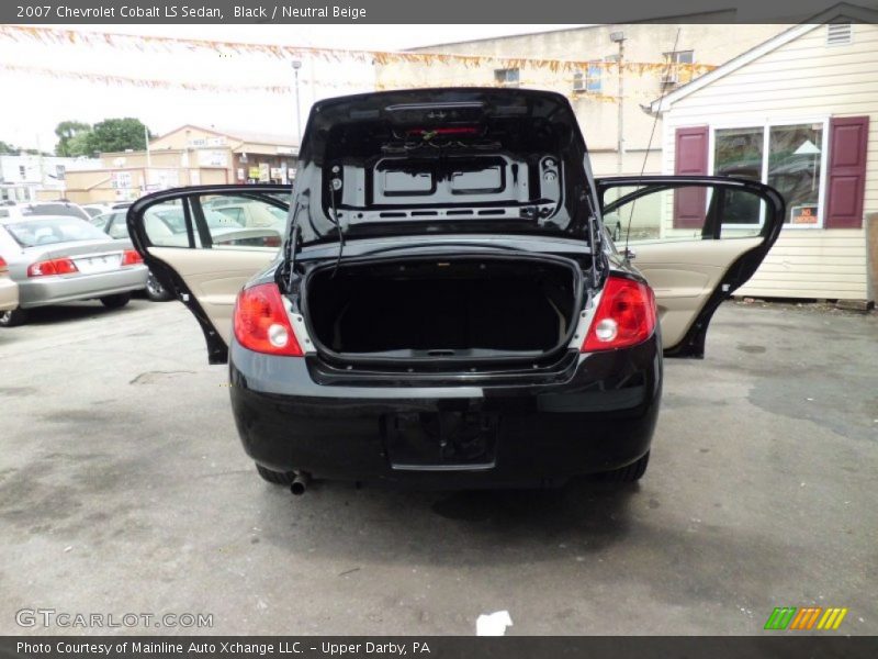 Black / Neutral Beige 2007 Chevrolet Cobalt LS Sedan