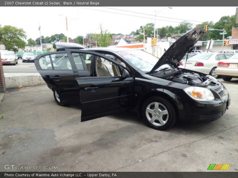 Black / Neutral Beige 2007 Chevrolet Cobalt LS Sedan