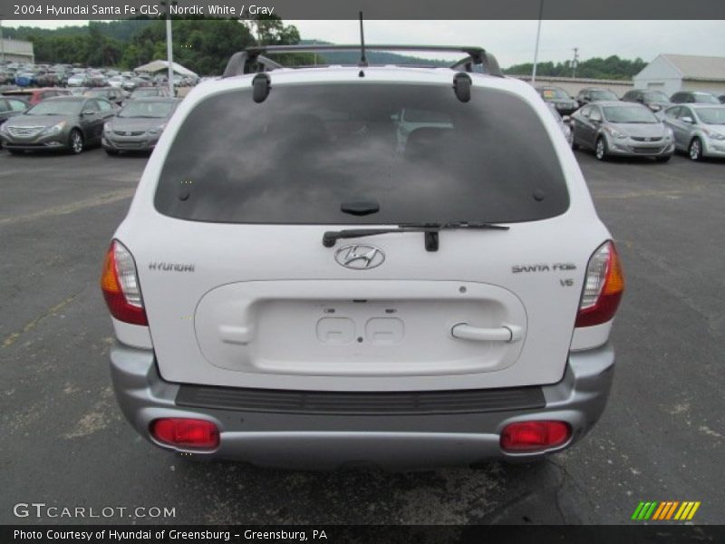 Nordic White / Gray 2004 Hyundai Santa Fe GLS