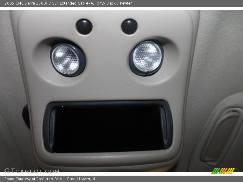 Onyx Black / Pewter 2005 GMC Sierra 2500HD SLT Extended Cab 4x4