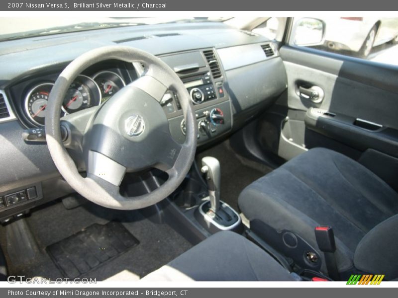 Brilliant Silver Metallic / Charcoal 2007 Nissan Versa S