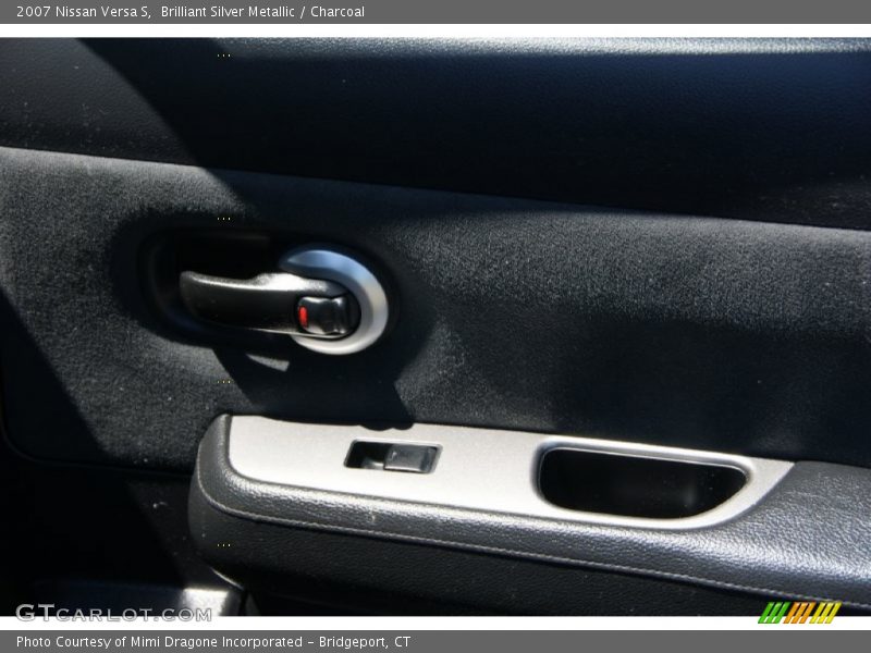 Brilliant Silver Metallic / Charcoal 2007 Nissan Versa S
