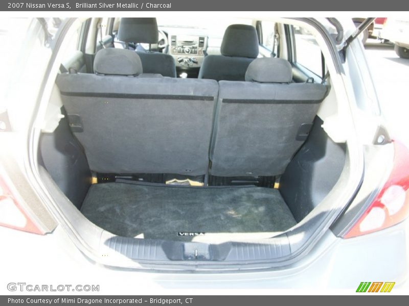 Brilliant Silver Metallic / Charcoal 2007 Nissan Versa S