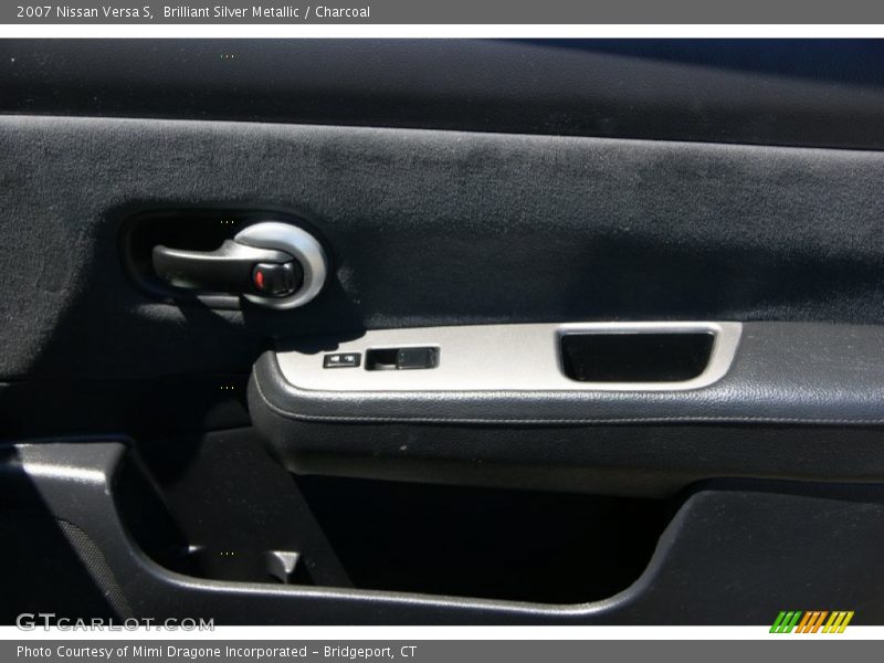 Brilliant Silver Metallic / Charcoal 2007 Nissan Versa S