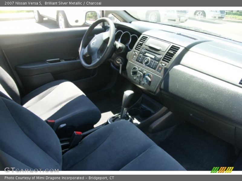 Brilliant Silver Metallic / Charcoal 2007 Nissan Versa S