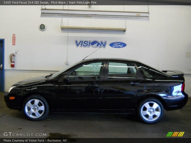 Pitch Black / Dark Flint/Light Flint 2005 Ford Focus ZX4 SES Sedan