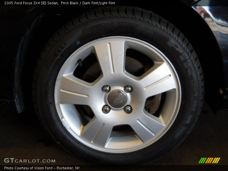 Pitch Black / Dark Flint/Light Flint 2005 Ford Focus ZX4 SES Sedan