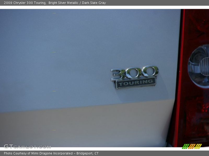 Bright Silver Metallic / Dark Slate Gray 2009 Chrysler 300 Touring
