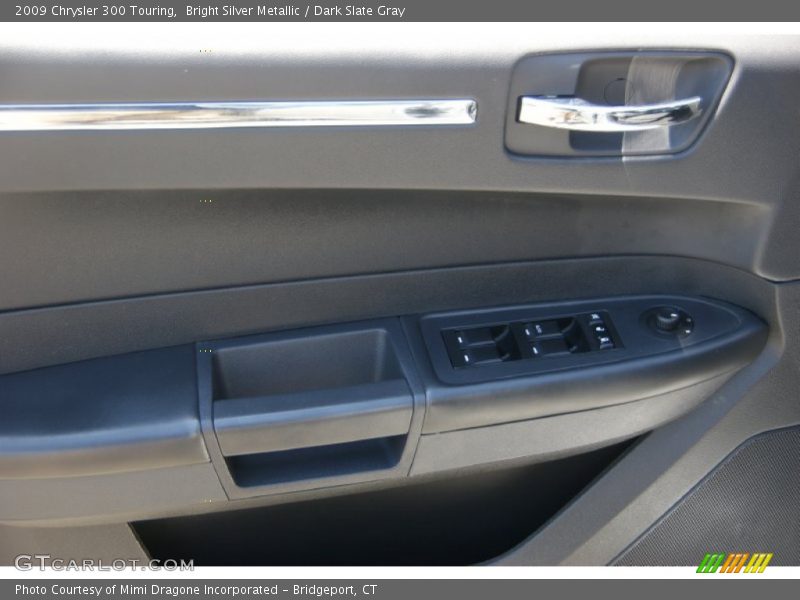 Bright Silver Metallic / Dark Slate Gray 2009 Chrysler 300 Touring