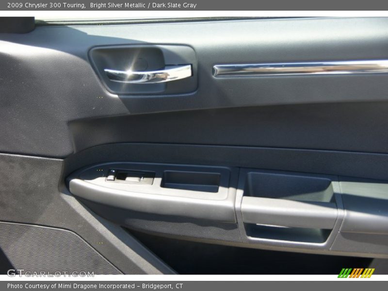 Bright Silver Metallic / Dark Slate Gray 2009 Chrysler 300 Touring