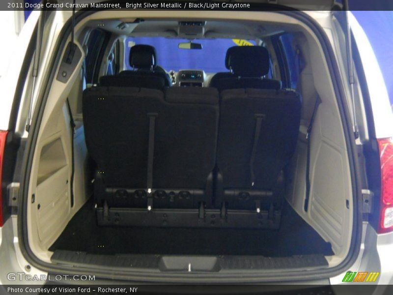Bright Silver Metallic / Black/Light Graystone 2011 Dodge Grand Caravan Mainstreet