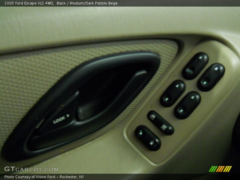 Black / Medium/Dark Pebble Beige 2005 Ford Escape XLS 4WD