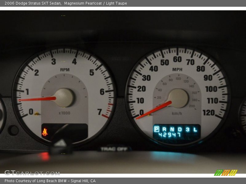 Magnesium Pearlcoat / Light Taupe 2006 Dodge Stratus SXT Sedan