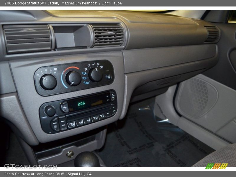 Magnesium Pearlcoat / Light Taupe 2006 Dodge Stratus SXT Sedan