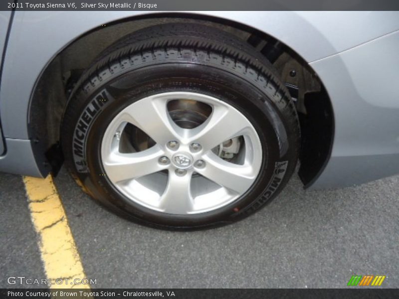Silver Sky Metallic / Bisque 2011 Toyota Sienna V6