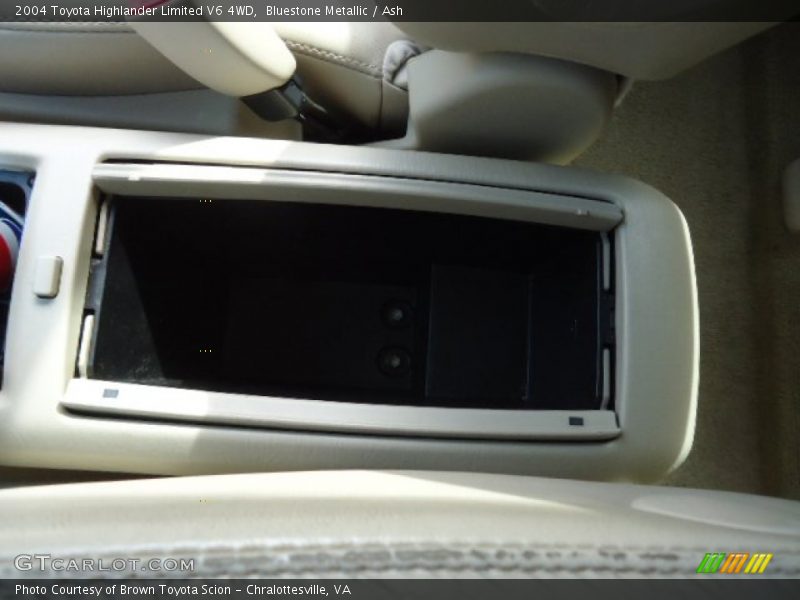 Bluestone Metallic / Ash 2004 Toyota Highlander Limited V6 4WD