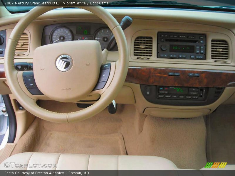 Vibrant White / Light Camel 2007 Mercury Grand Marquis LS