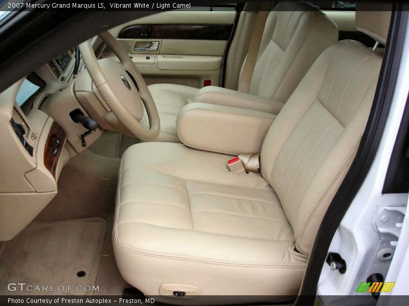 Vibrant White / Light Camel 2007 Mercury Grand Marquis LS