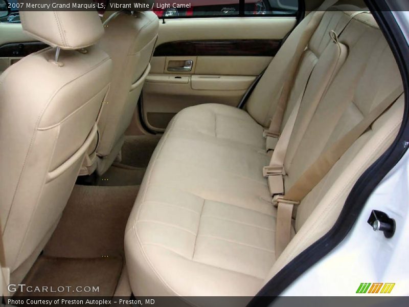 Vibrant White / Light Camel 2007 Mercury Grand Marquis LS