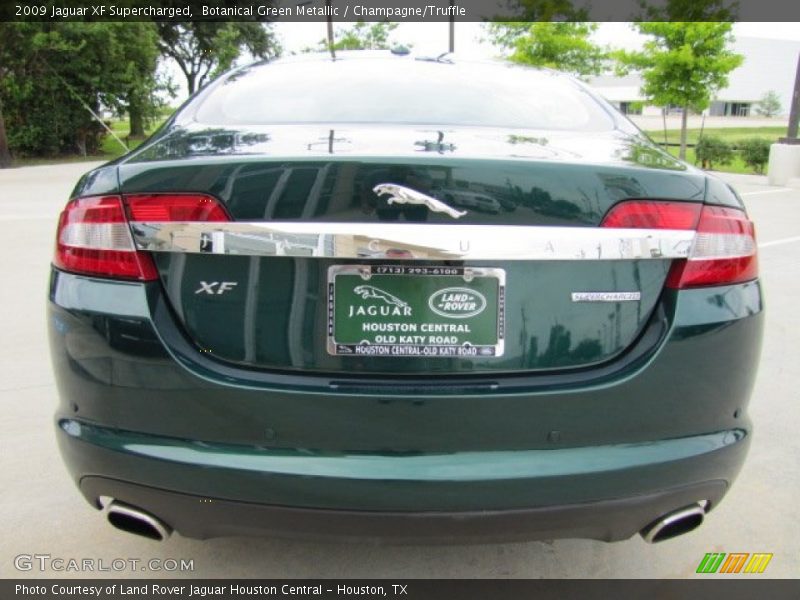 Botanical Green Metallic / Champagne/Truffle 2009 Jaguar XF Supercharged