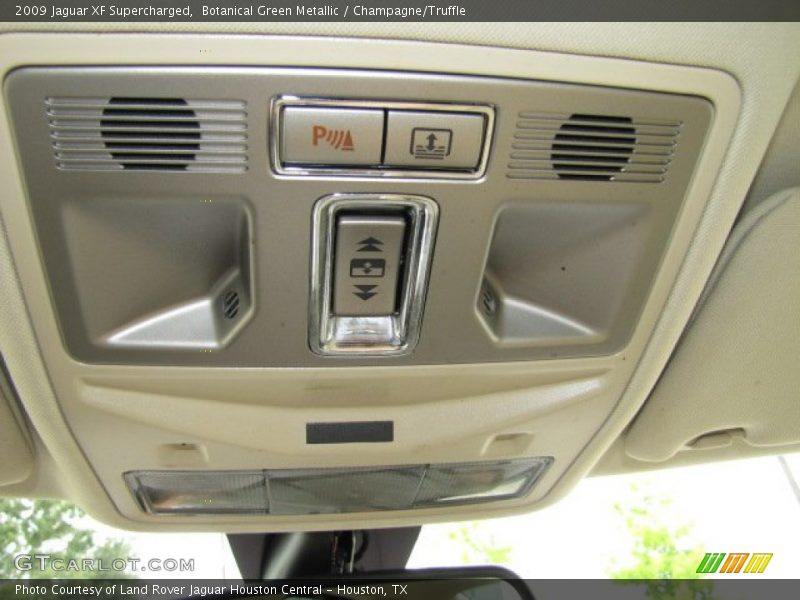 Botanical Green Metallic / Champagne/Truffle 2009 Jaguar XF Supercharged