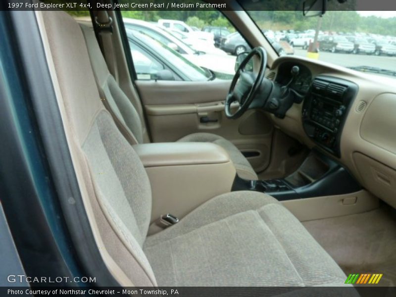 Deep Jewel Green Pearl / Medium Parchment 1997 Ford Explorer XLT 4x4