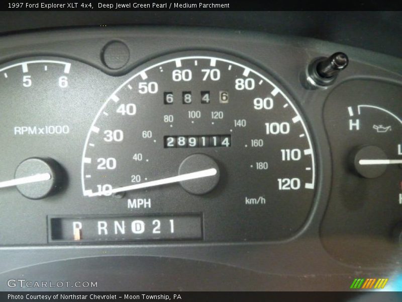 Deep Jewel Green Pearl / Medium Parchment 1997 Ford Explorer XLT 4x4