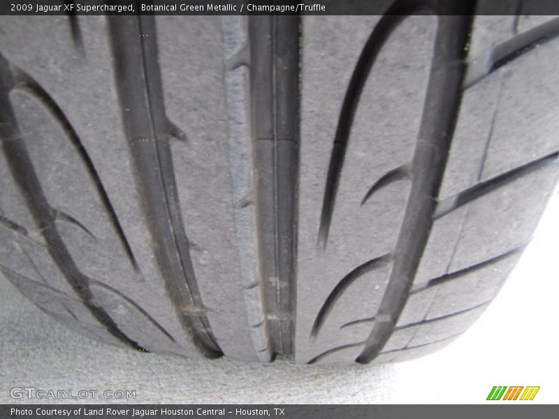 Botanical Green Metallic / Champagne/Truffle 2009 Jaguar XF Supercharged