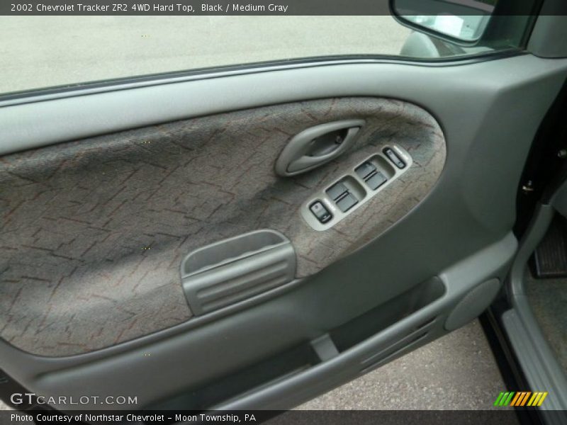 Black / Medium Gray 2002 Chevrolet Tracker ZR2 4WD Hard Top
