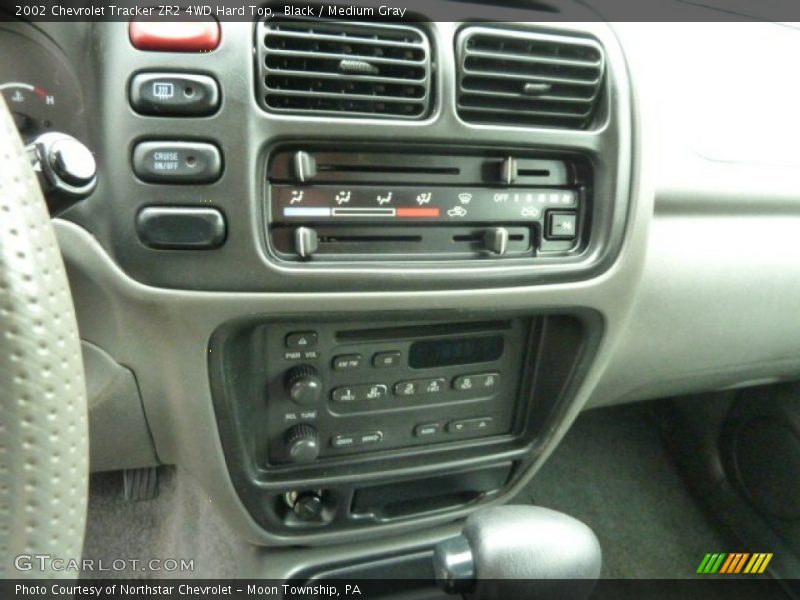 Black / Medium Gray 2002 Chevrolet Tracker ZR2 4WD Hard Top