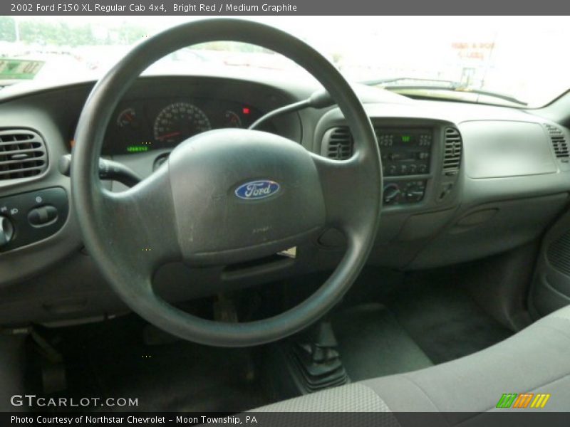 Bright Red / Medium Graphite 2002 Ford F150 XL Regular Cab 4x4