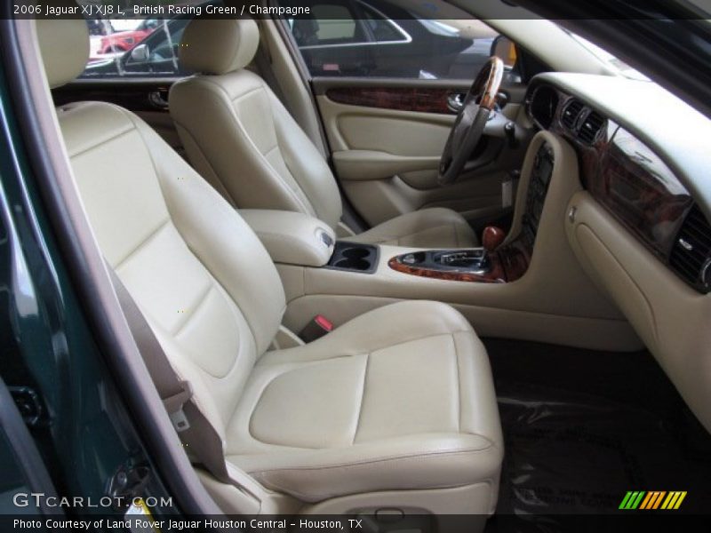 British Racing Green / Champagne 2006 Jaguar XJ XJ8 L