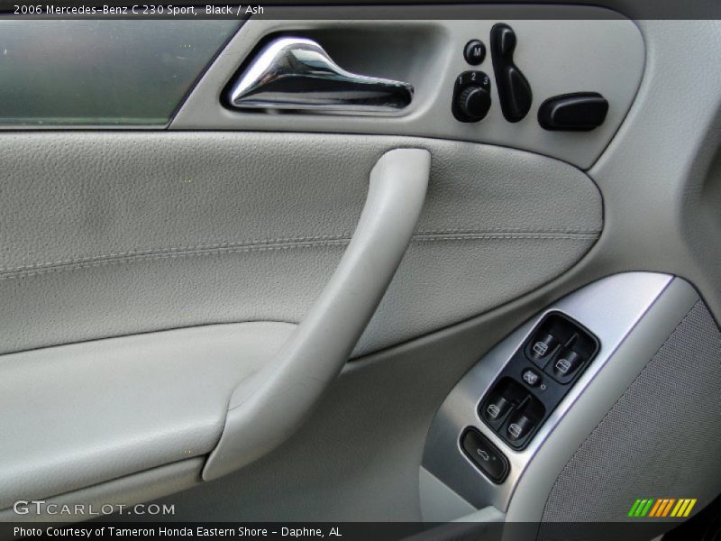 Black / Ash 2006 Mercedes-Benz C 230 Sport
