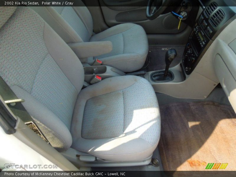 Polar White / Gray 2002 Kia Rio Sedan
