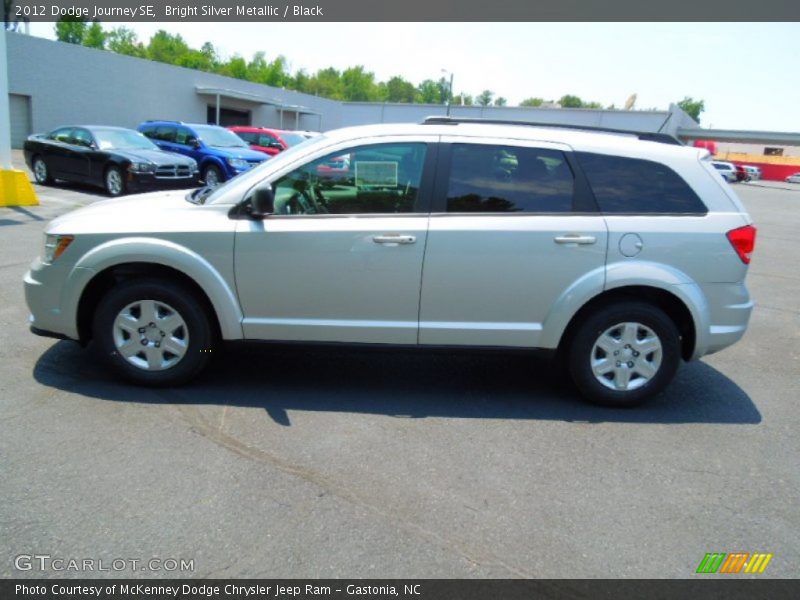 Bright Silver Metallic / Black 2012 Dodge Journey SE