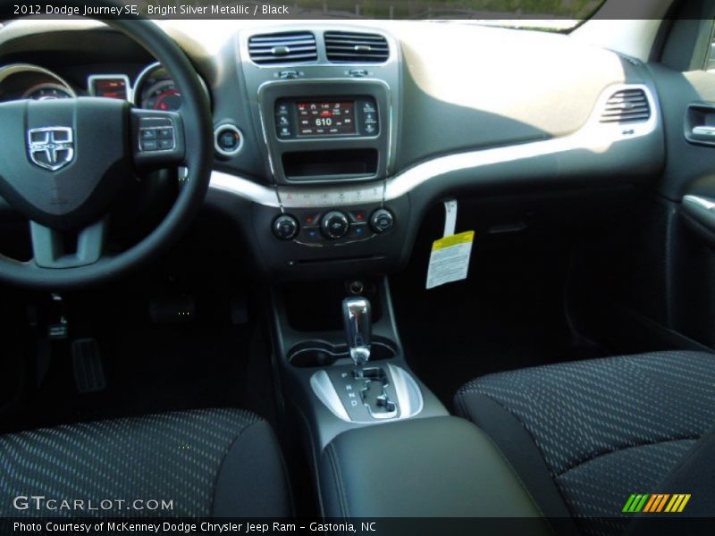 Bright Silver Metallic / Black 2012 Dodge Journey SE