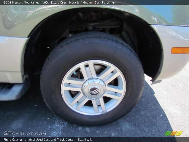 Estate Green Metallic / Medium Dark Parchment 2004 Mercury Mountaineer AWD