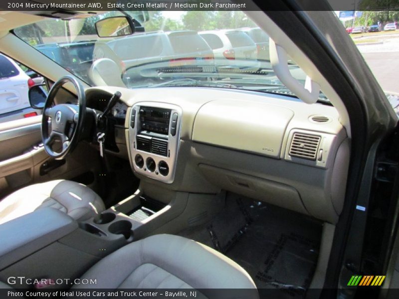 Estate Green Metallic / Medium Dark Parchment 2004 Mercury Mountaineer AWD