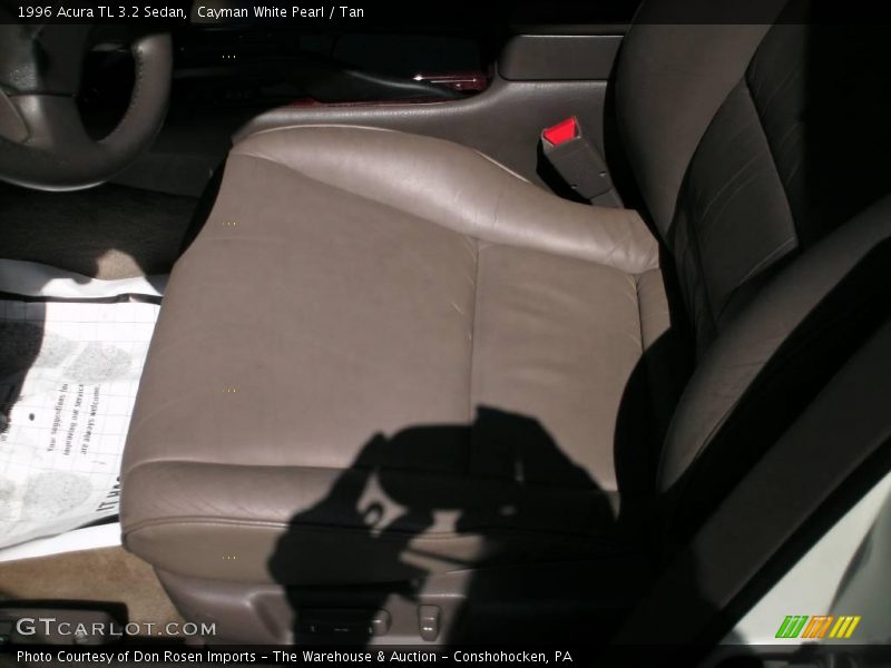 Cayman White Pearl / Tan 1996 Acura TL 3.2 Sedan