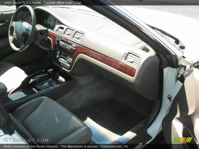 Cayman White Pearl / Tan 1996 Acura TL 3.2 Sedan