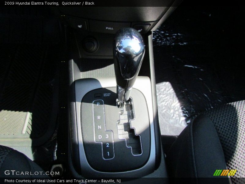Quicksilver / Black 2009 Hyundai Elantra Touring
