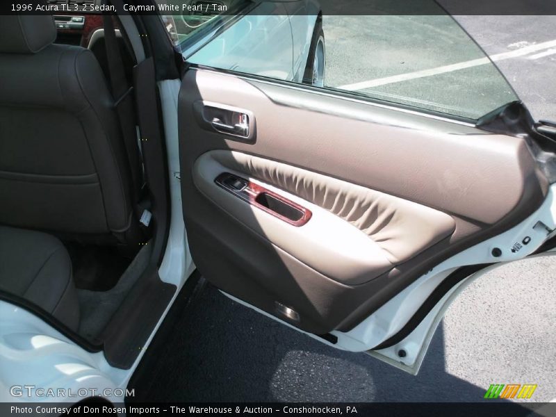Cayman White Pearl / Tan 1996 Acura TL 3.2 Sedan
