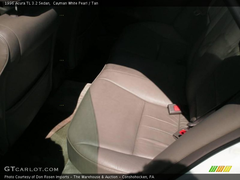 Cayman White Pearl / Tan 1996 Acura TL 3.2 Sedan