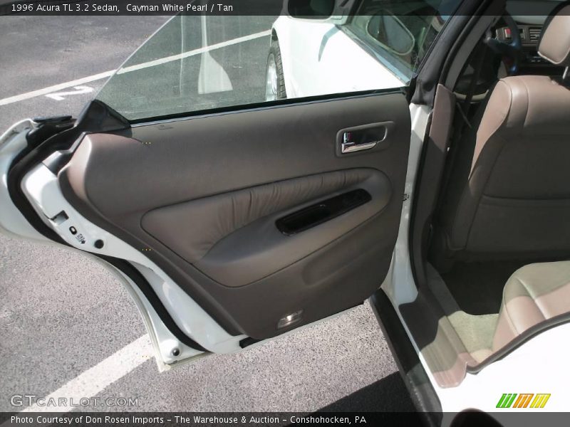 Cayman White Pearl / Tan 1996 Acura TL 3.2 Sedan