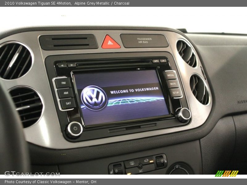 Alpine Grey Metallic / Charcoal 2010 Volkswagen Tiguan SE 4Motion