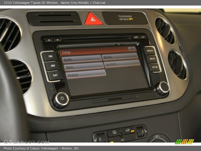 Alpine Grey Metallic / Charcoal 2010 Volkswagen Tiguan SE 4Motion